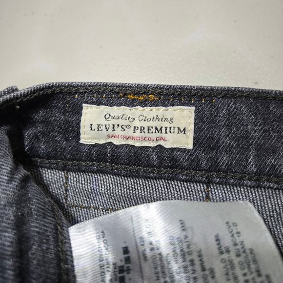 Levi's Premium Mid Rise Button Fly 501 Skinny Fit Jeans in‎ Coal Black Size 24 - Picture 8 of 8